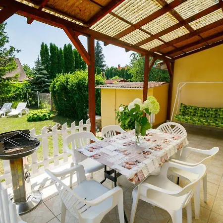 Holiday Home Balaton H2056 Casa vacanze Balatonszarszo