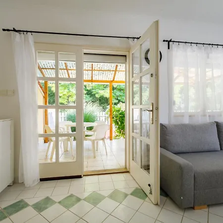 Casa vacanze Holiday Home Balaton H2056 Balatonszarszo