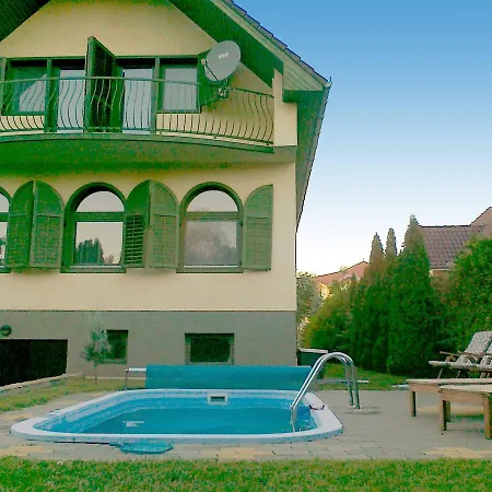 Casa vacanze Holiday Home Balaton H2056 *